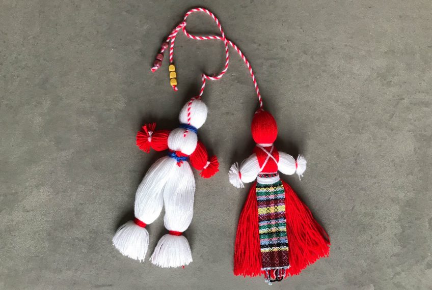 baba-marta-rot-weiß-marteniza-figuren-traditionell
